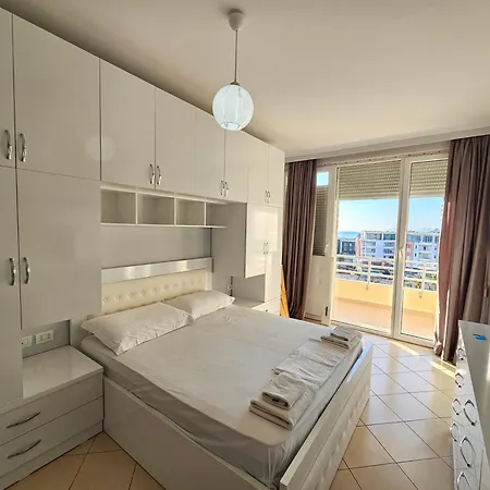 Sea View 1-bed In Apartment Vlorë