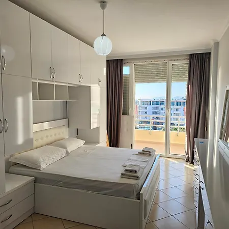 Sea View 1-bed In * Vlorë