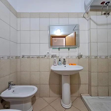 アパート Sea View 1-bed In Vlorë
